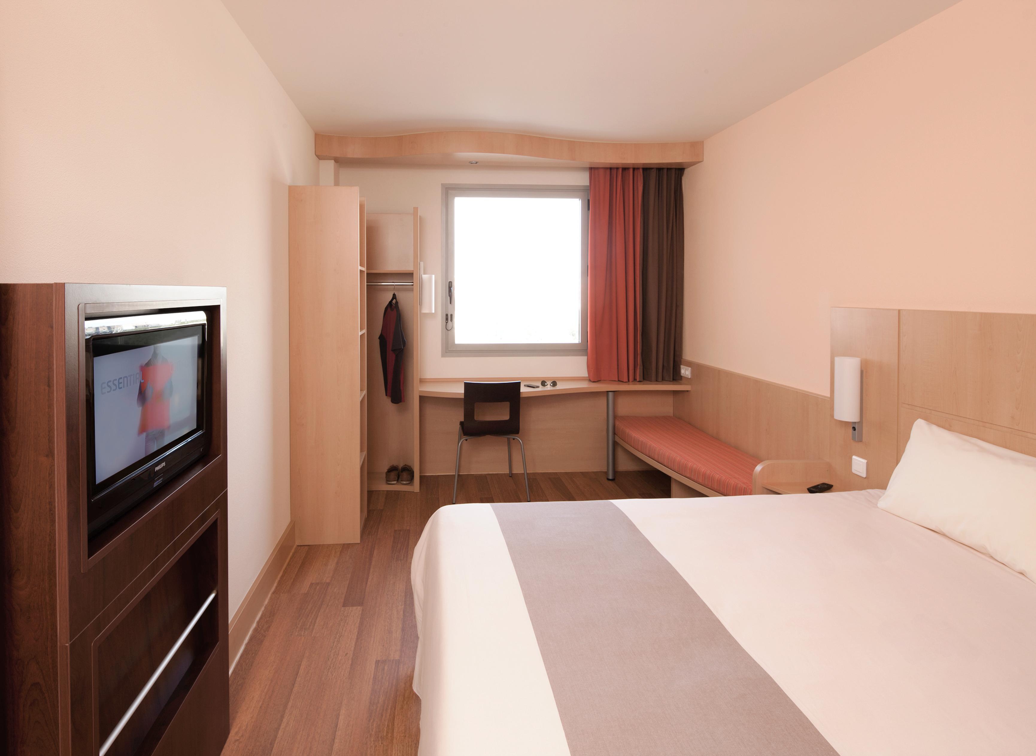 Ibis Lleida Hotell Rom bilde