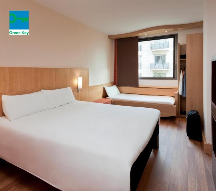 Ibis Lleida Hotell Eksteriør bilde