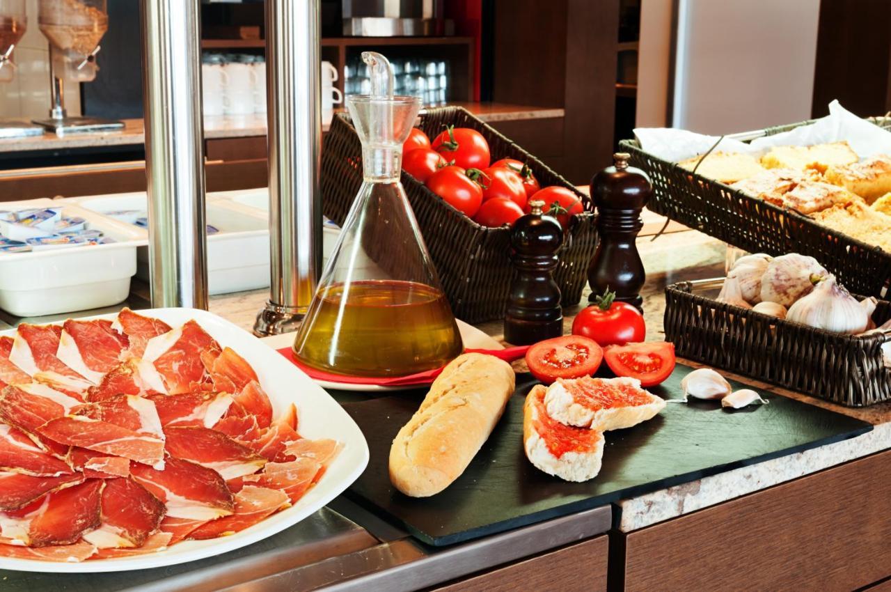 Ibis Lleida Hotell Eksteriør bilde